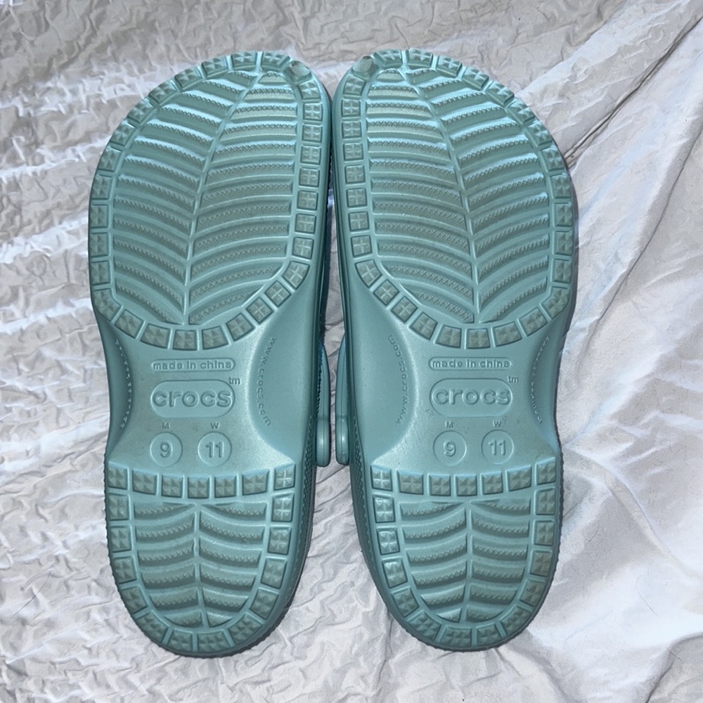 Crocs - Picture 2 of 4